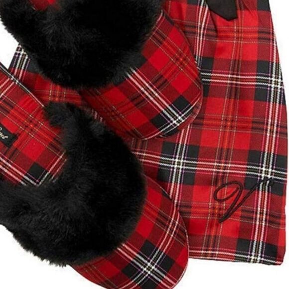 Victoria Secreg Bold Plaid Fur Trim Slippers - Picture 2 of 2